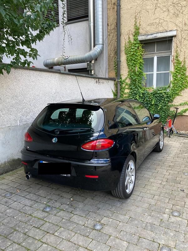 Schwarz Gebraucht 2005 Alfa Romeo 147 Kleinwagen | 3.500 € (Teuer) - Bild 1/1