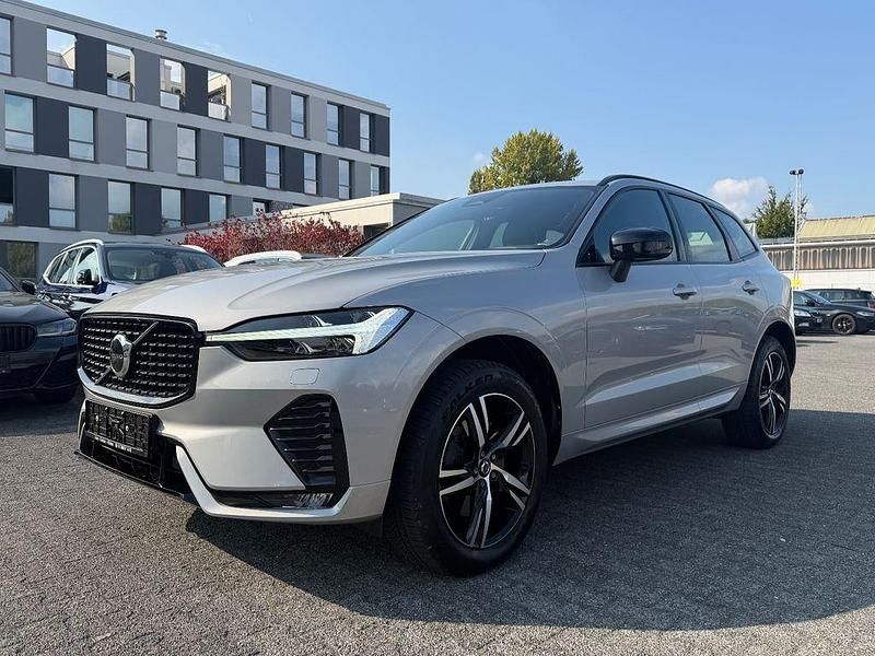 Grau Gebraucht 2022 Volvo XC60 R-Design SUV | 28.900 € - Bild 1/4