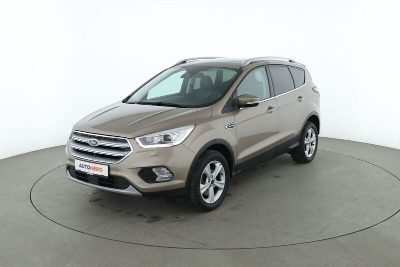 Grau Gebraucht 2019 Ford Kuga Titanium SUV | 17.500 € (Fairer Preis) - Bild 1/4