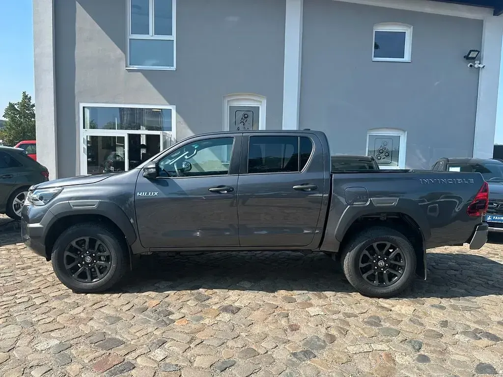 Neu Toyota HiLux 204 PS (150 kW) 2026 Grau Pickup