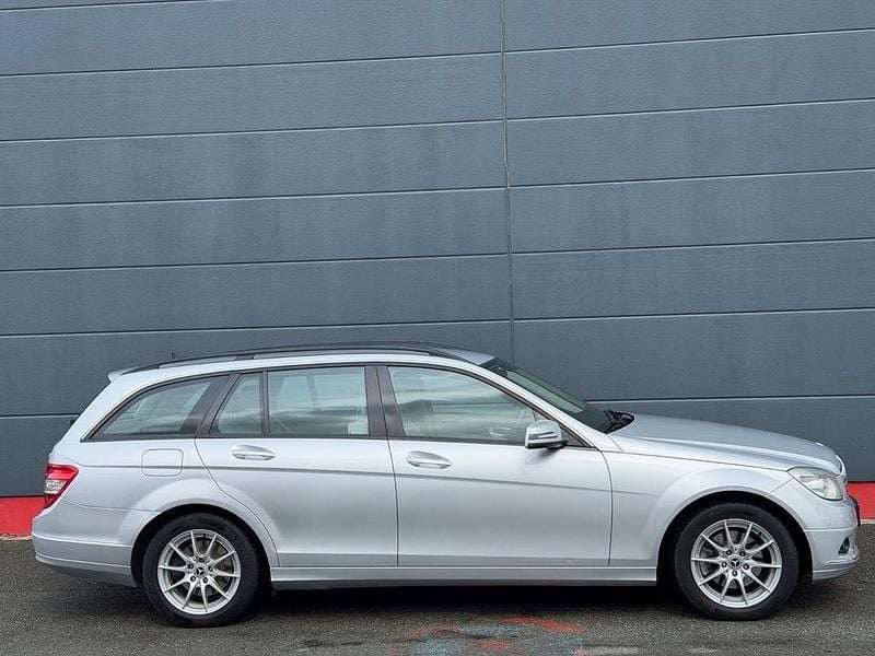 Gebraucht Mercedes C220 170 PS (125 kW) 2009 Silber Kombi