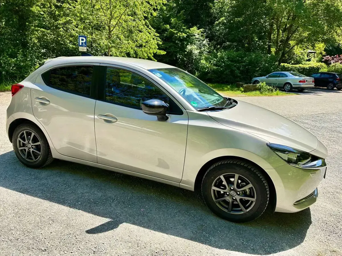 Gebraucht Mazda 2 Homura-Line 90 PS (66 kW) 2022 Beige Limousine