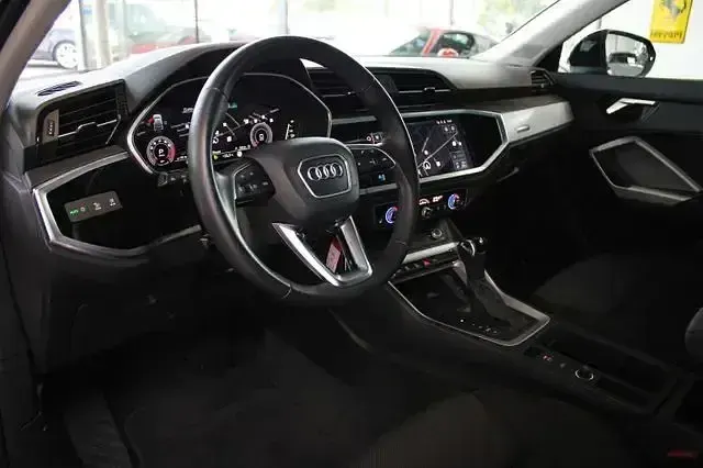 Gebraucht Audi Q3 Sportback S-Line 190 PS (139 kW) 2022 Schwarz SUV