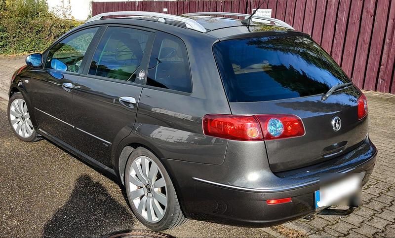 Gebraucht Fiat Croma Emotion 150 PS (110 kW) 2007 Grau Kombi