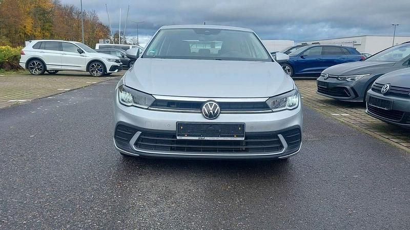 Gebraucht VW Polo Life 95 PS (69 kW) 2022 Silber Limousine