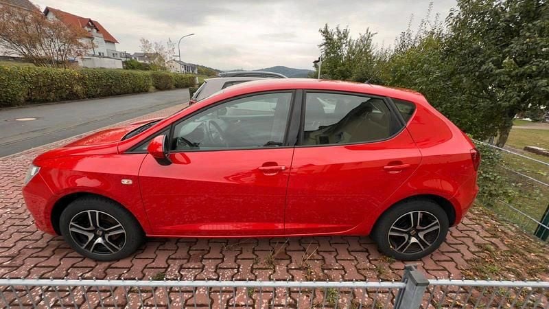 Gebraucht Seat Ibiza 69 PS (50 kW) 2013 Rot Kleinwagen