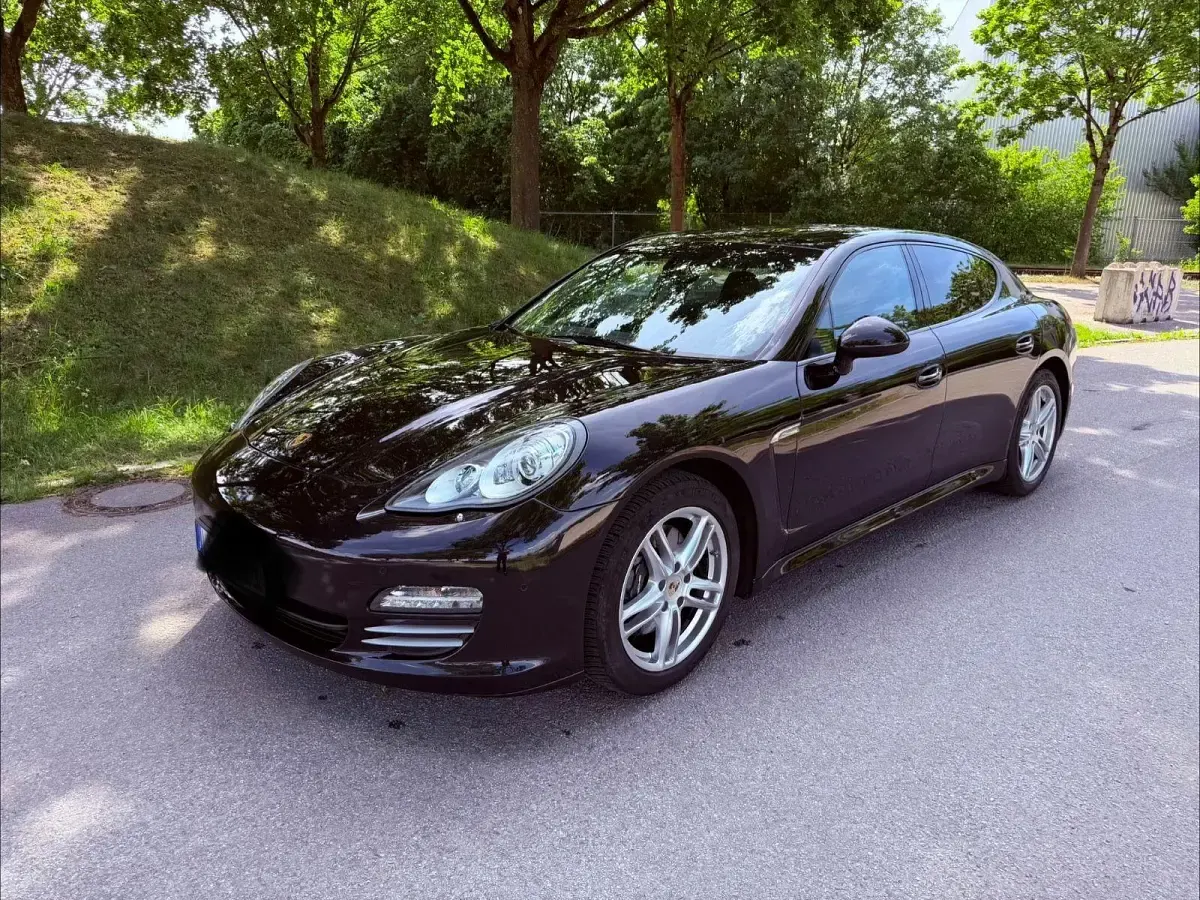 Gebraucht Porsche Panamera 4 299 PS (219 kW) 2012 Schwarz Kleinwagen
