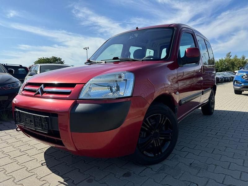 Rot Gebraucht 2004 Citroën Berlingo Van / Kleinbus | 1.899 € (Fairer Preis) - Bild 1/4