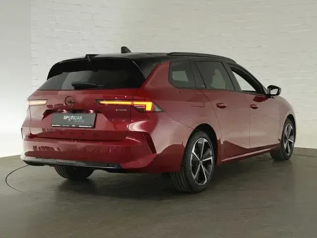 Gebraucht Opel Astra 145 PS (106 kW) 2024 Rot Kleinwagen