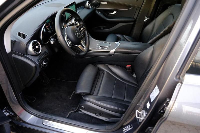 Gebraucht Mercedes GLC300e Business 194 PS (142 kW) 2022 Grau SUV
