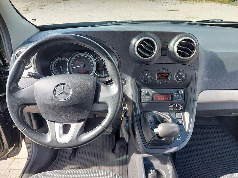 Schwarz Gebraucht 2019 Mercedes Citan 112 Kombi | 16.200 € (Etwas zu teuer) - Bild 1/4