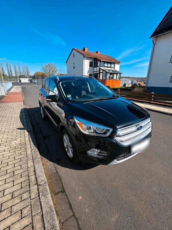 Gebraucht Ford Kuga Titanium 150 PS (110 kW) 2016 Schwarz SUV