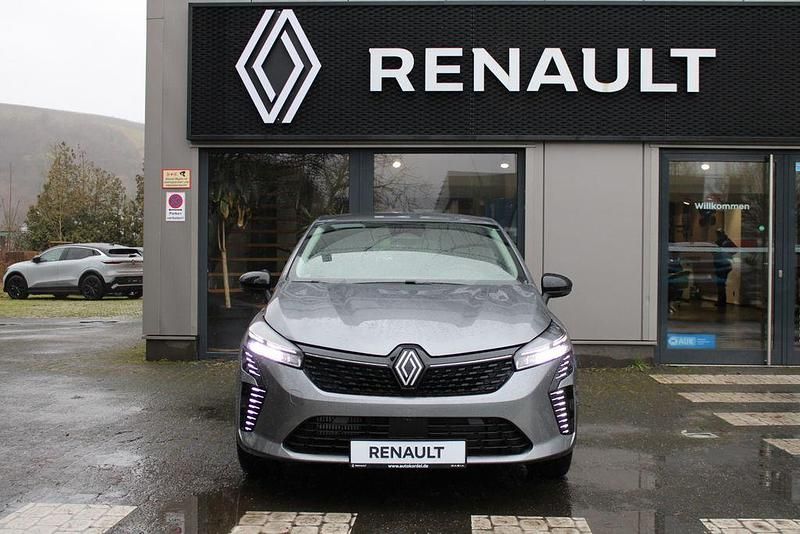 Neu Renault Clio V Evolution 91 PS (66 kW) 2025 Dolomitgrau Limousine