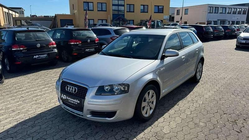 Eissilber Gebraucht 2007 Audi A3 Sportback Limousine | 5.000 € (Fairer Preis) - Bild 1/4
