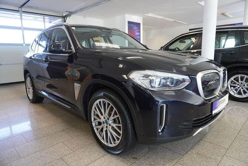 Gebraucht BMW iX3 210 kW (286 PS) 2021 Schwarz SUV