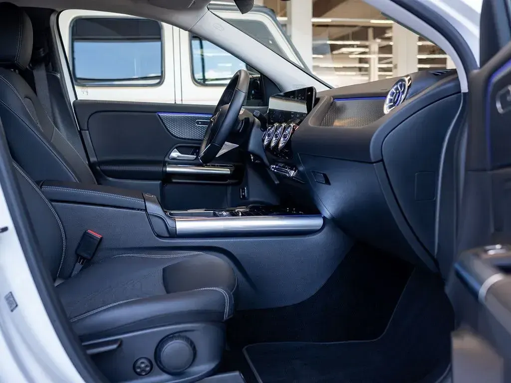 Gebraucht Mercedes GLA220 Advanced Plus 190 PS (139 kW) 2024 Weiss / polarweiß SUV