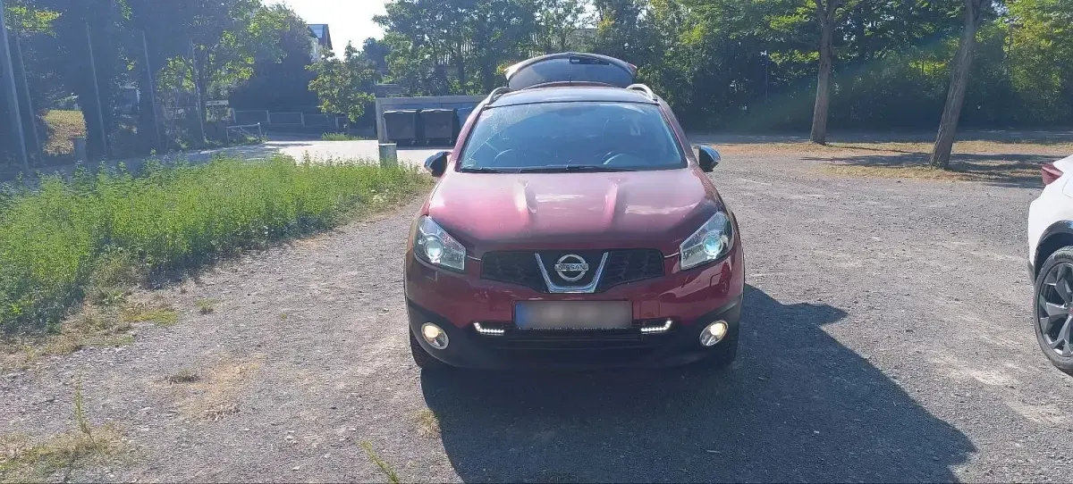 Gebraucht Nissan Qashqai +2 150 PS (110 kW) 2010 Rot SUV