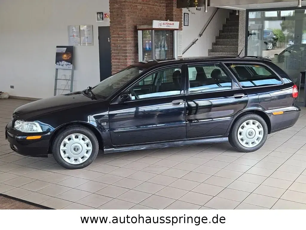 Gebraucht Volvo V40 122 PS (89 kW) 2004 Schwarz Kombi