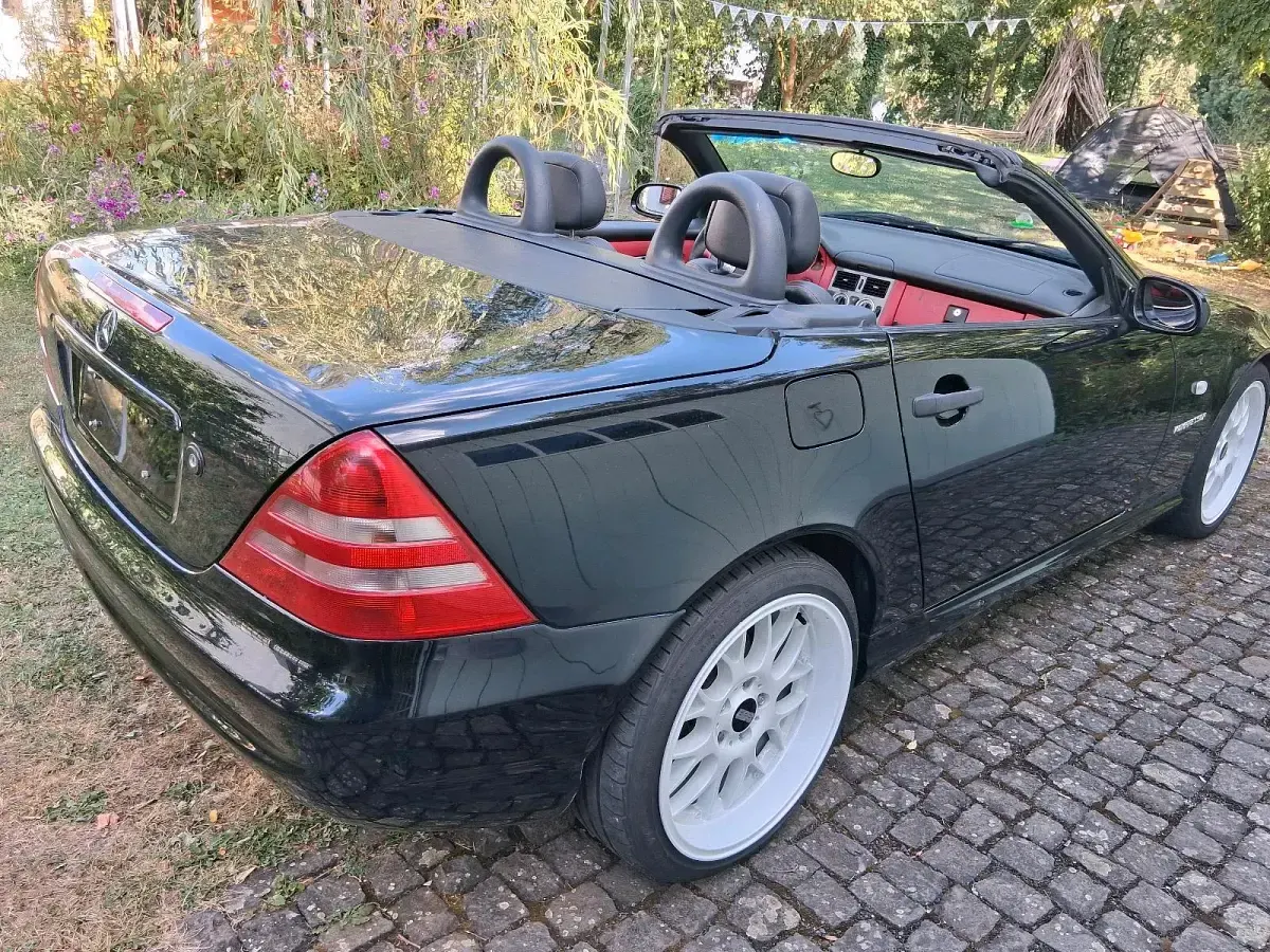 Gebraucht Mercedes SLK230 AMG 193 PS (141 kW) 1997 Schwarz Cabrio