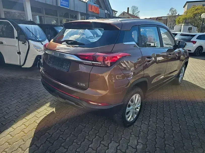 Gebraucht Baic X35 116 PS (85 kW) 2023 Braun SUV
