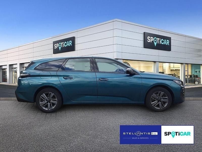 Gebraucht Peugeot 308 Active 131 PS (96 kW) 2024 Blau Kombi