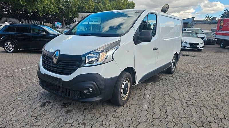 Weiß Gebraucht 2019 Renault Trafic Van | 12.990 € (Guter Preis) - Bild 1/4