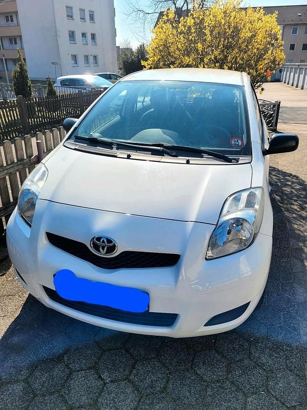 Gebraucht Toyota Yaris 69 PS (50 kW) 2010 Kleinwagen