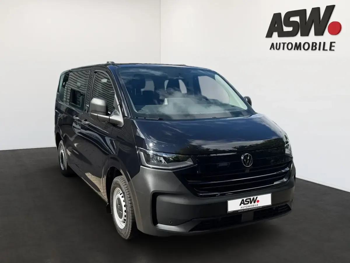 Neu VW T7 150 PS (110 kW) 2026 Midnight black metallic Van