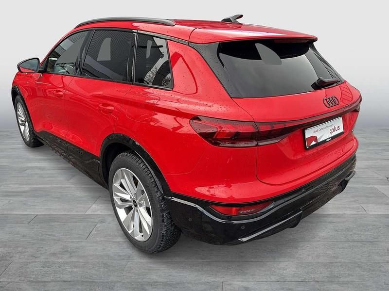 Gebraucht Audi Q6 e-tron S-Line 284 kW (387 PS) 2025 Rot SUV