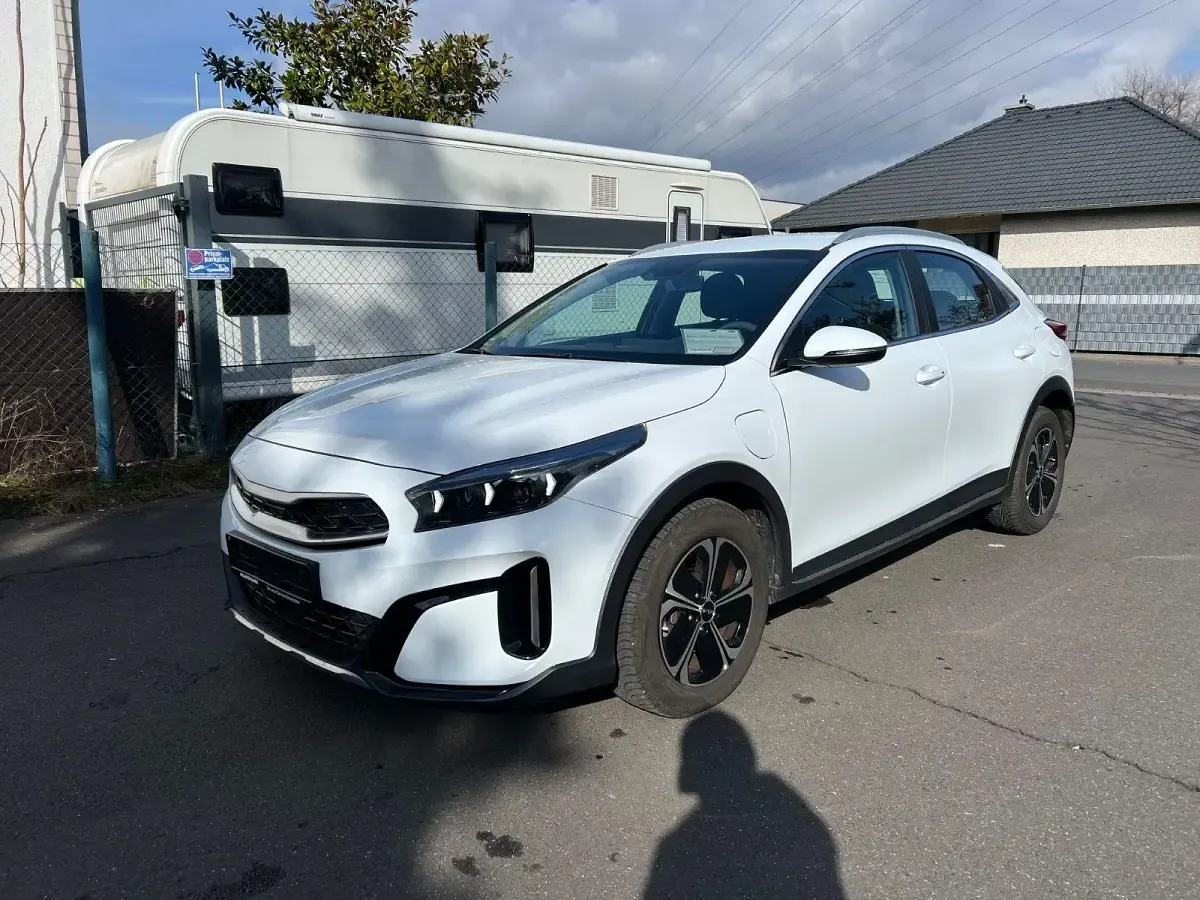 Używany Kia XCeed Vision 105 KM (77 kW) 2022 Biały SUV