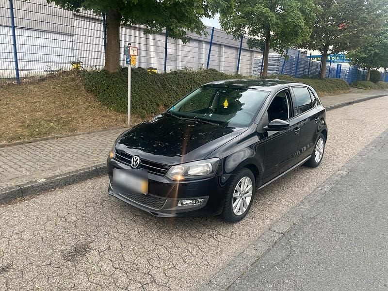 Schwarz Gebraucht 2011 VW Polo Kleinwagen | 4.300 € (Guter Preis) - Bild 1/4