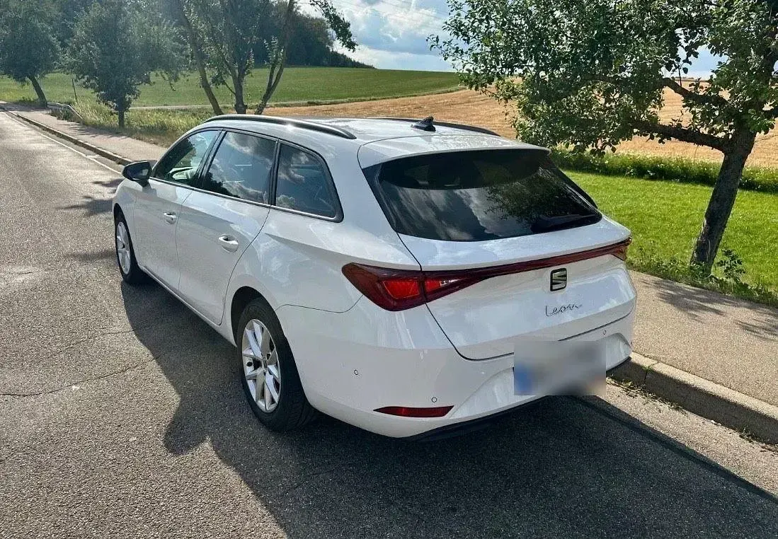 Gebraucht Seat Leon 150 PS (110 kW) 2022 Weiß Kombi