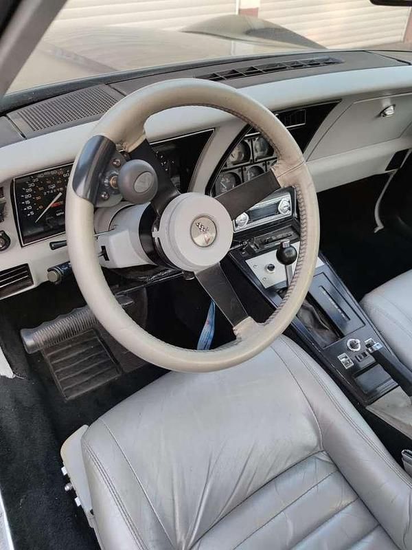 Gebraucht Corvette C3 203 PS (149 kW) 1982 Grau Cabrio