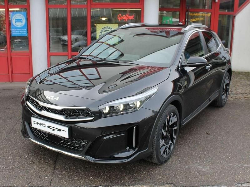 Neu Kia XCeed 179 PS (131 kW) 2026 Zilina schwarz met. SUV