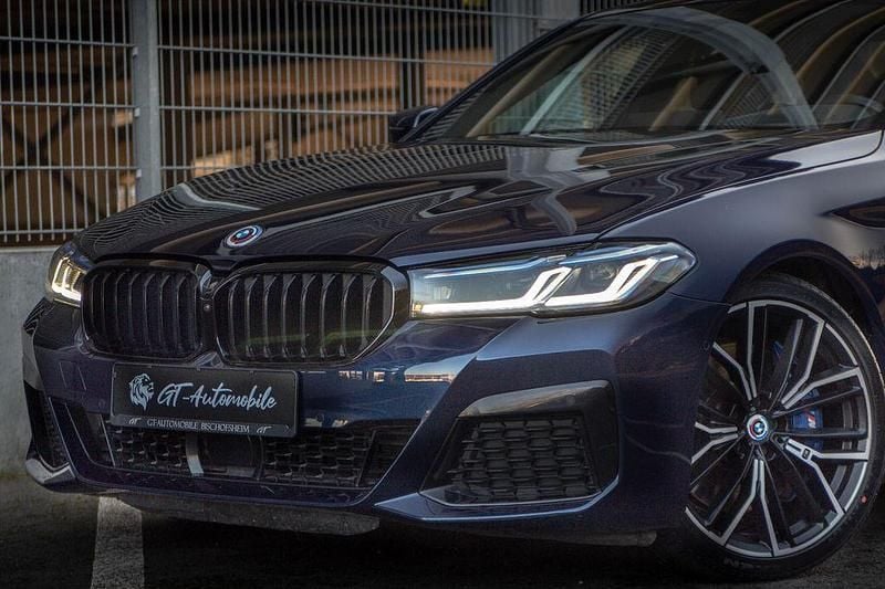Gebraucht BMW M550 Performance 530 PS (389 kW) 2022 Blau Limousine