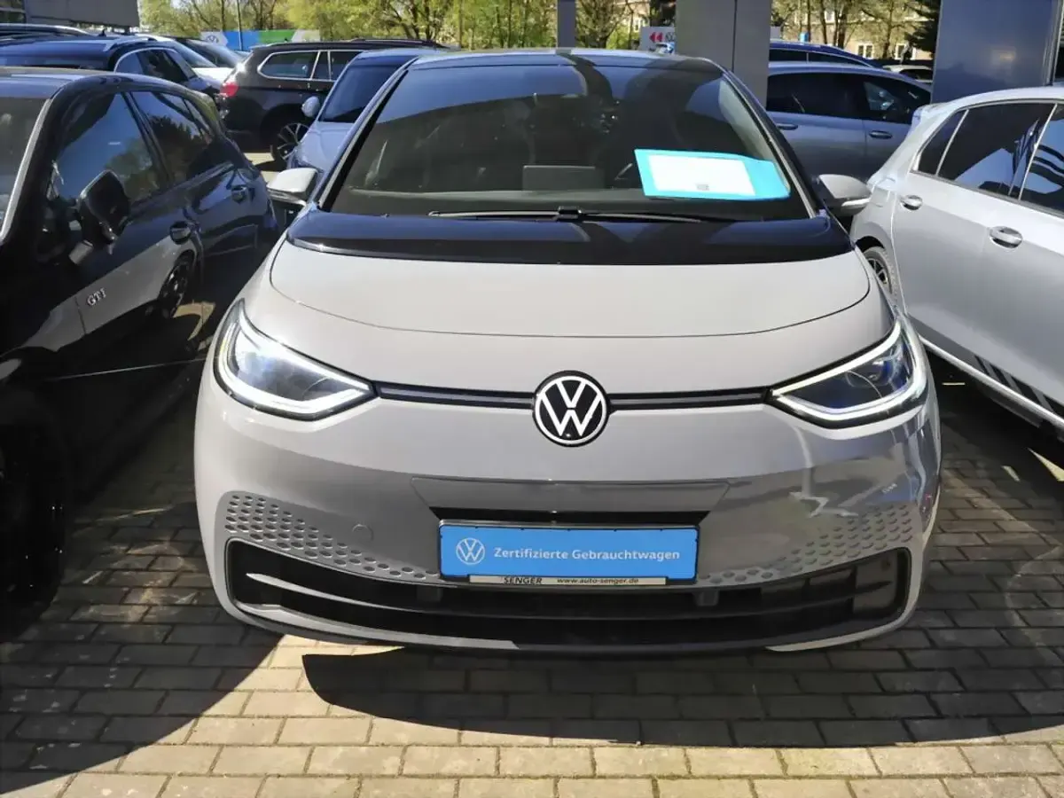 Gebraucht VW ID.3 Pro Performance 150 kW (204 PS) 2023 Mondscheingrau Kleinwagen