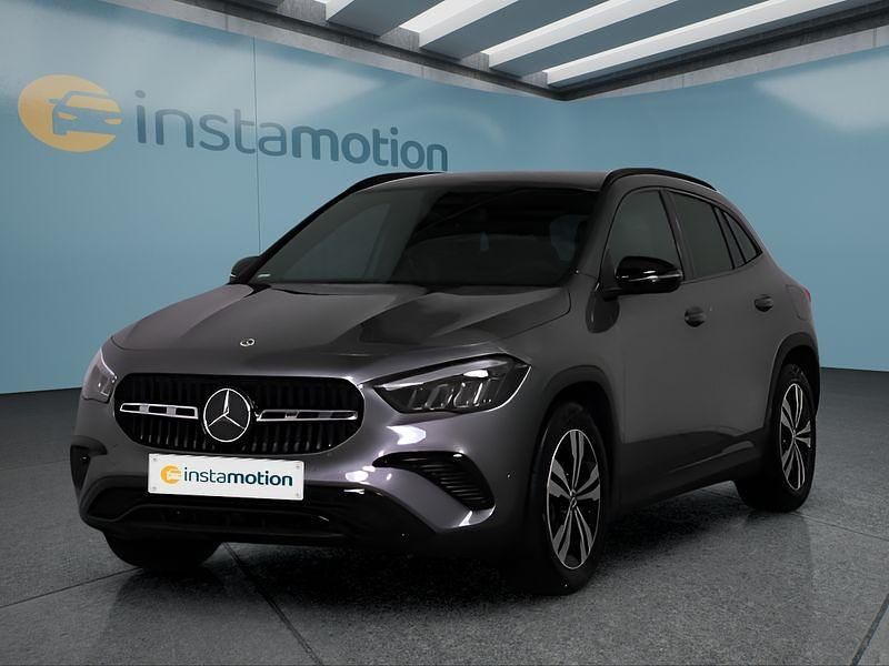 Grau Gebraucht 2024 Mercedes GLA220 SUV | 43.699 € (Fairer Preis) - Bild 1/4