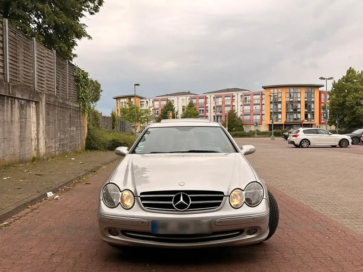 Gebraucht Mercedes CLK200 163 PS (119 kW) 2005 Silber Coupé