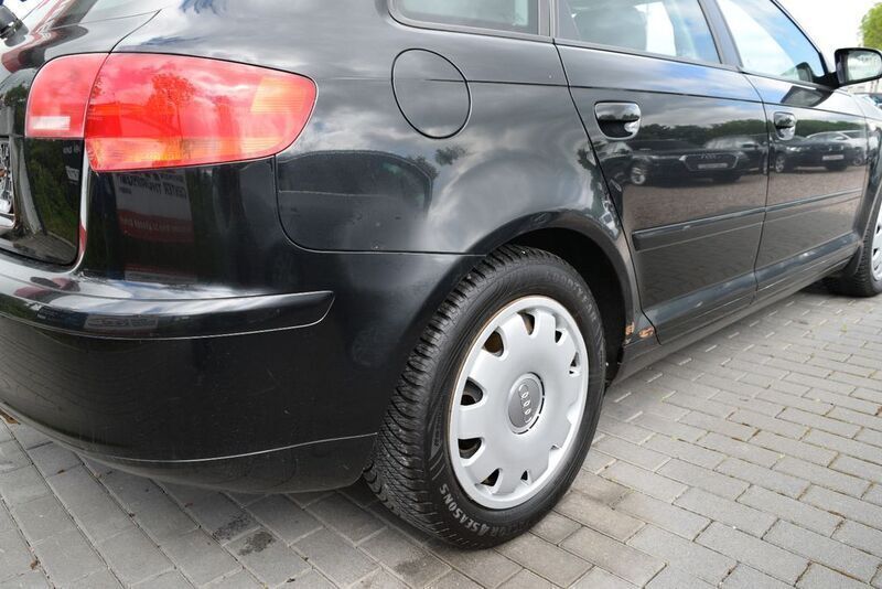Gebraucht Audi A3 Sportback Attraction 102 PS (75 kW) 2007 Schwarz Kleinwagen