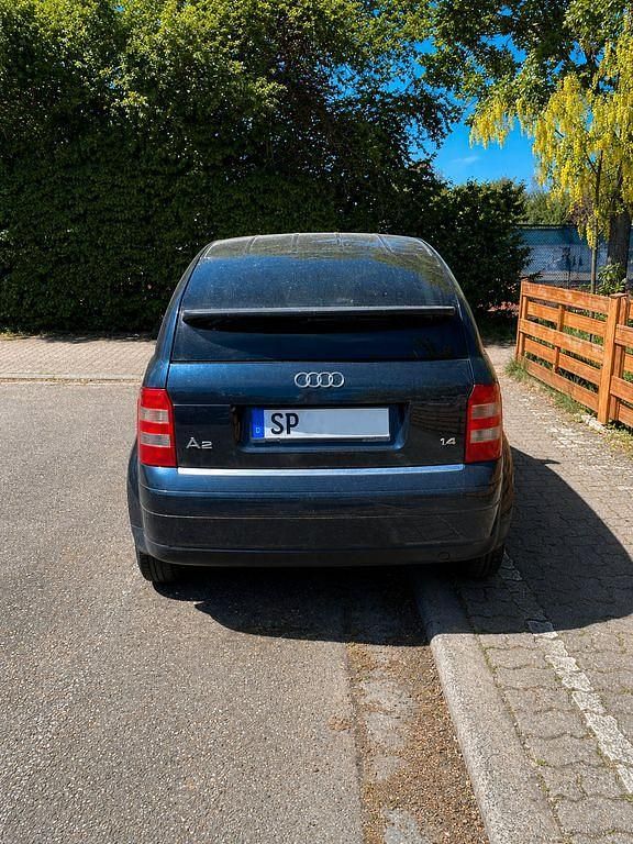 Second-hand Audi A2 75 CP (55 kW) 2000 Albastru Hatchback