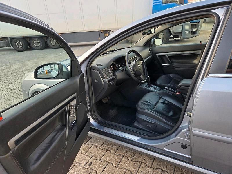 Gebraucht Opel Vectra 155 PS (114 kW) 2006 Grau Limousine