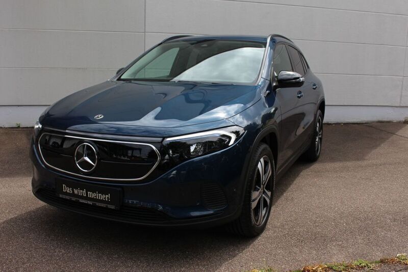 Gebraucht Mercedes EQA250 Progressive 139 kW (190 PS) 2021 Blau SUV