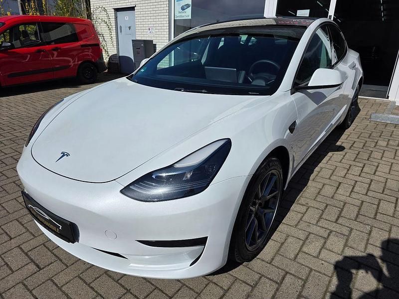 Gebraucht Tesla Model 3 RWD 208 kW (283 PS) 2023 Weiß Limousine