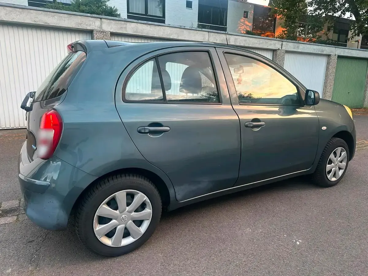 Gebraucht Nissan Micra 80 PS (58 kW) 2011 Grau Kleinwagen