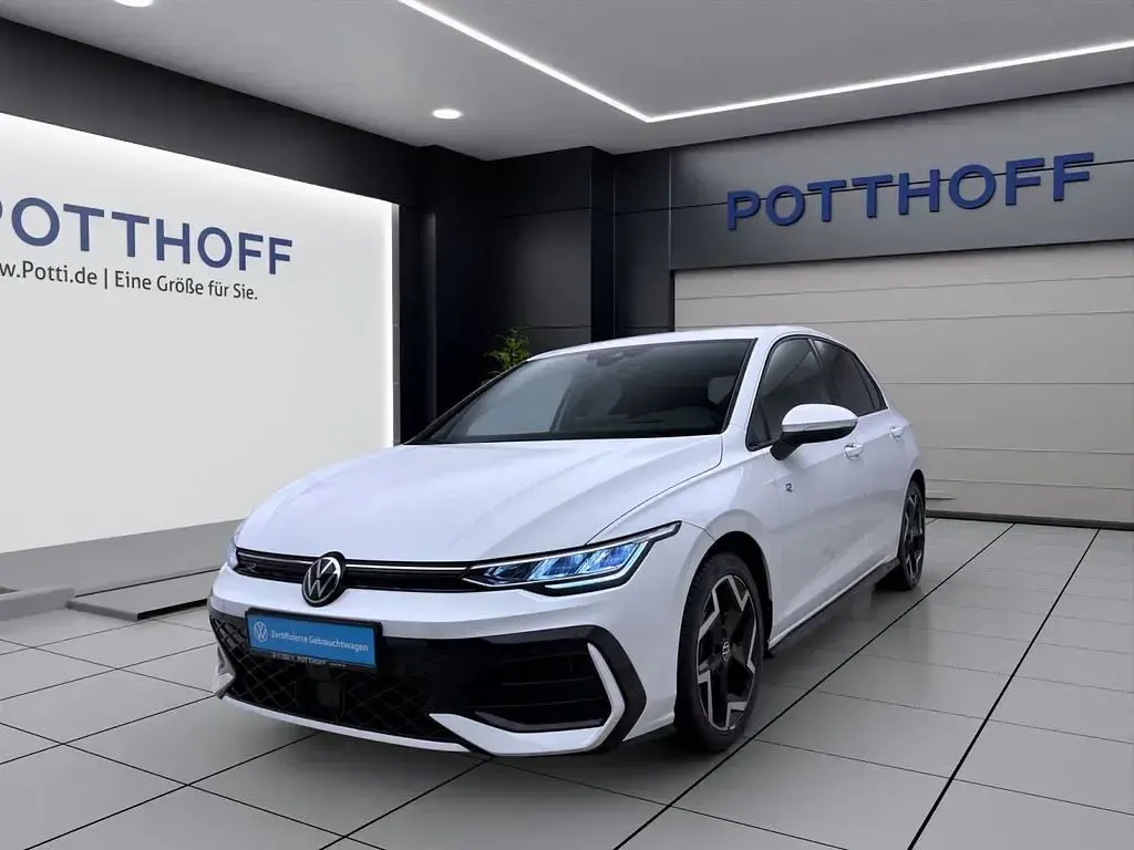 Gebraucht VW Golf VIII R-line 150 PS (110 kW) 2025 Limousine