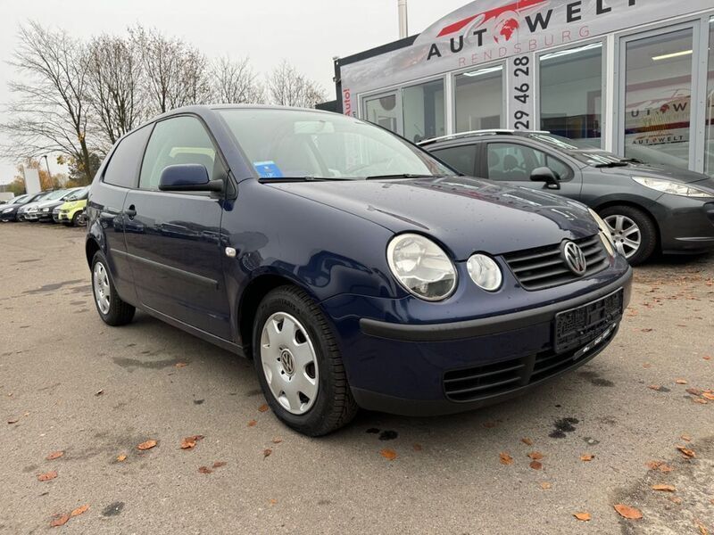 Blau Gebraucht 2002 VW Polo Basis Kleinwagen | 1.980 € (Teuer) - Bild 1/4