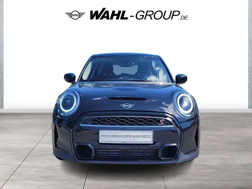 Używany Mini Cooper S Essential 178 KM (130 kW) 2022 Czarny Hatchback