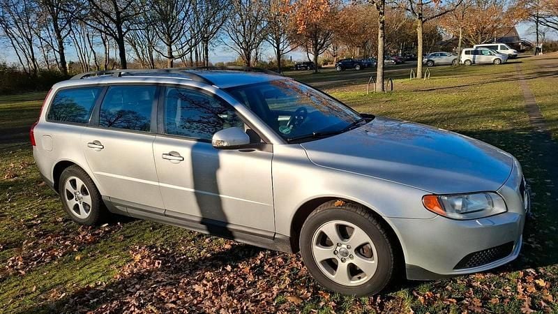 Gebraucht Volvo V70 145 PS (106 kW) 2009 Grau Kombi