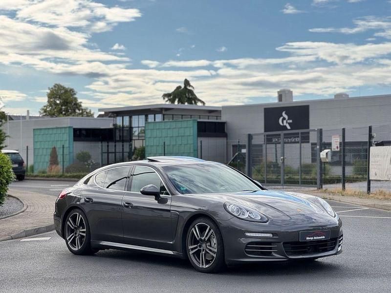 Gebraucht Porsche Panamera Turbo 420 PS (308 kW) 2013 Grau Limousine