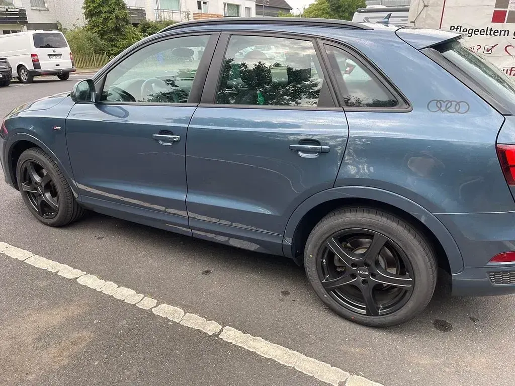 Gebraucht Audi Q3 Sport 188 PS (138 kW) 2015 Blau SUV